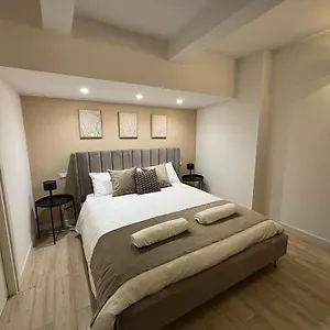 celeste-rooms.catania-hotels.net/